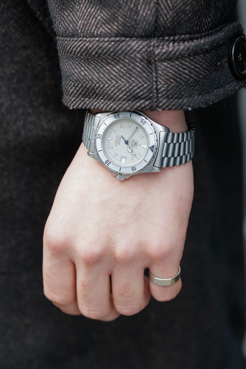 “かっちりし過ぎ”を回避する丸メガネ効果 梅村康平 7枚目の写真