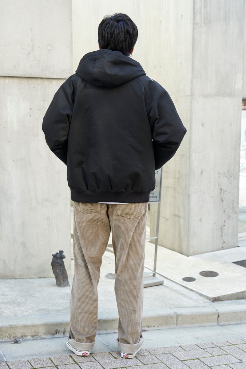 コーデュロイにライトグレー合わせが柔らか 神戸孝坪 2枚目の写真
