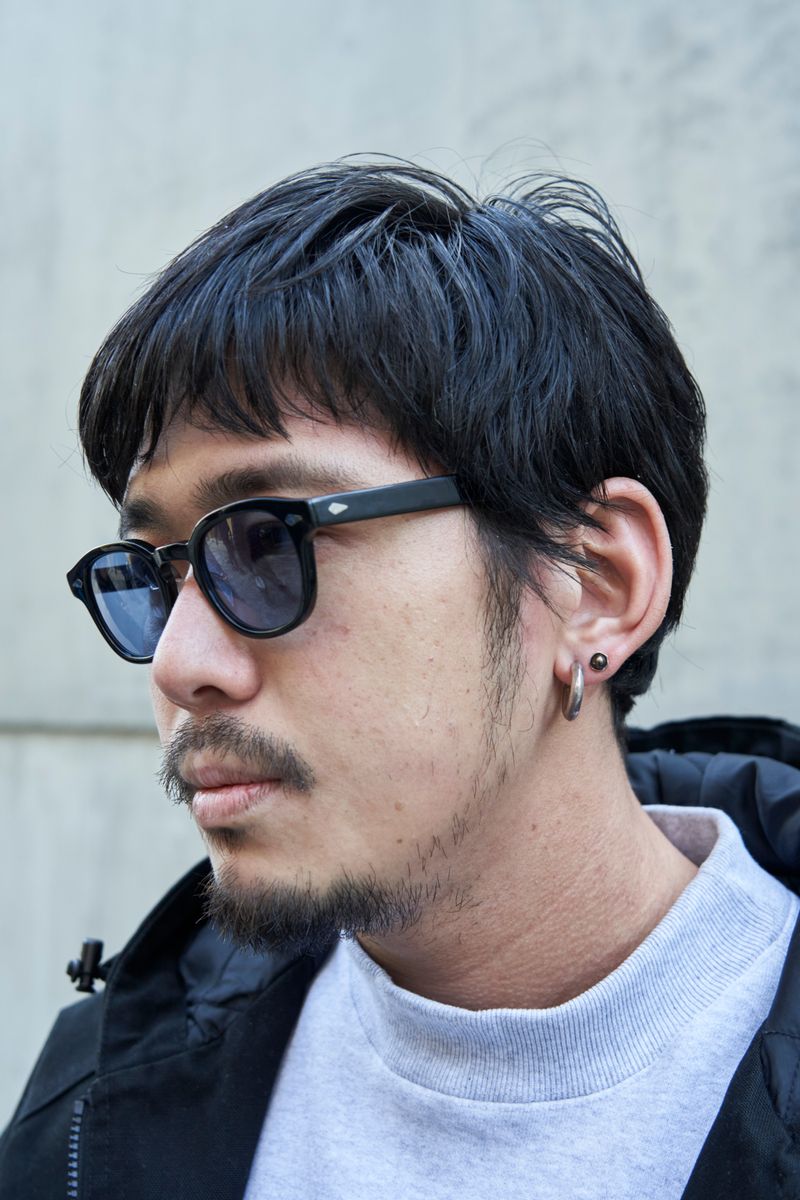 コーデュロイにライトグレー合わせが柔らか 神戸孝坪 3枚目の写真