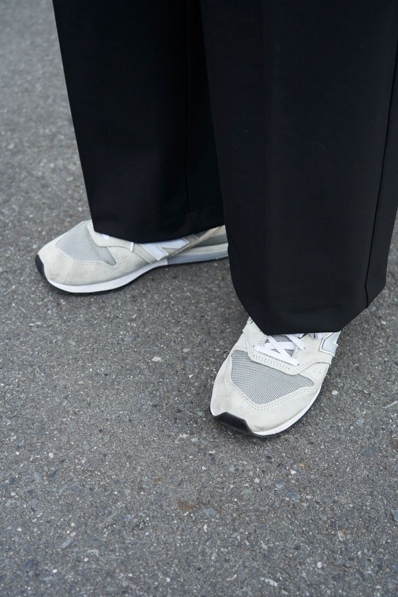 プチプラを取り入れつつパパらしくシックに 石岡祐悟 5枚目の写真