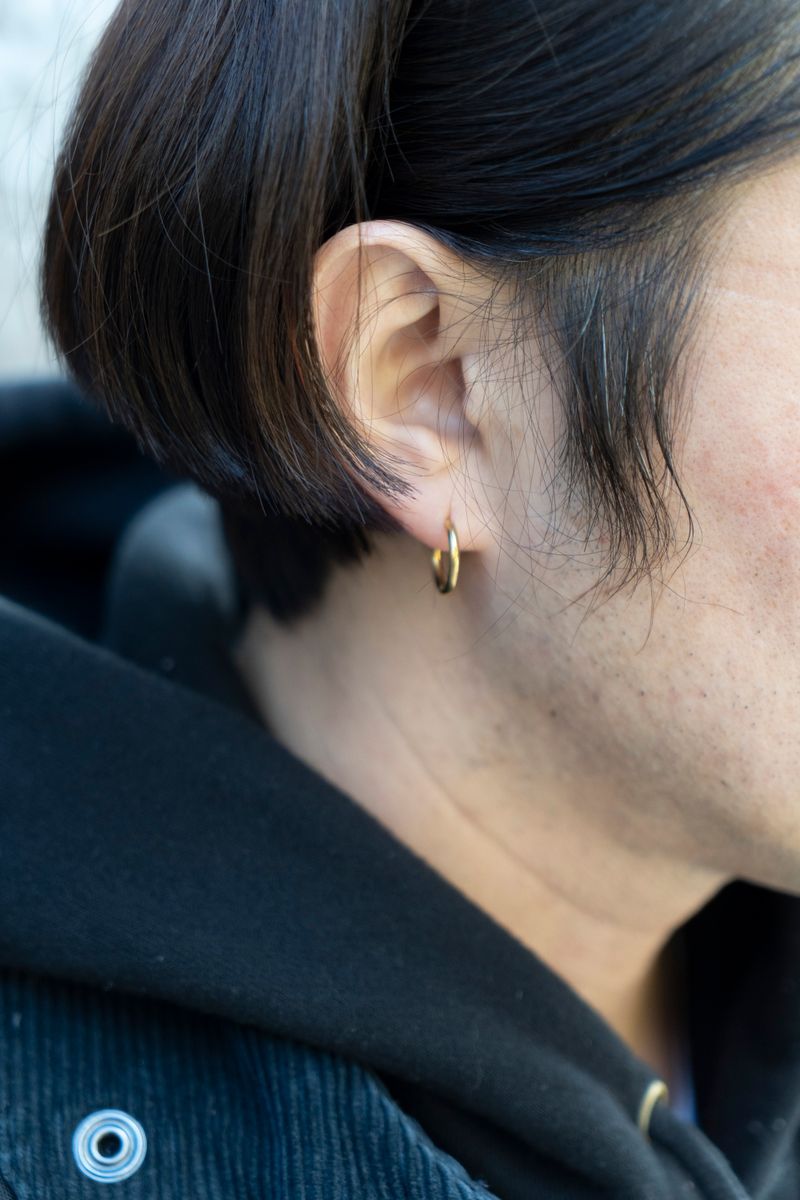 バブアーのテカリで黒コーデに立体感 鈴木真央 5枚目の写真