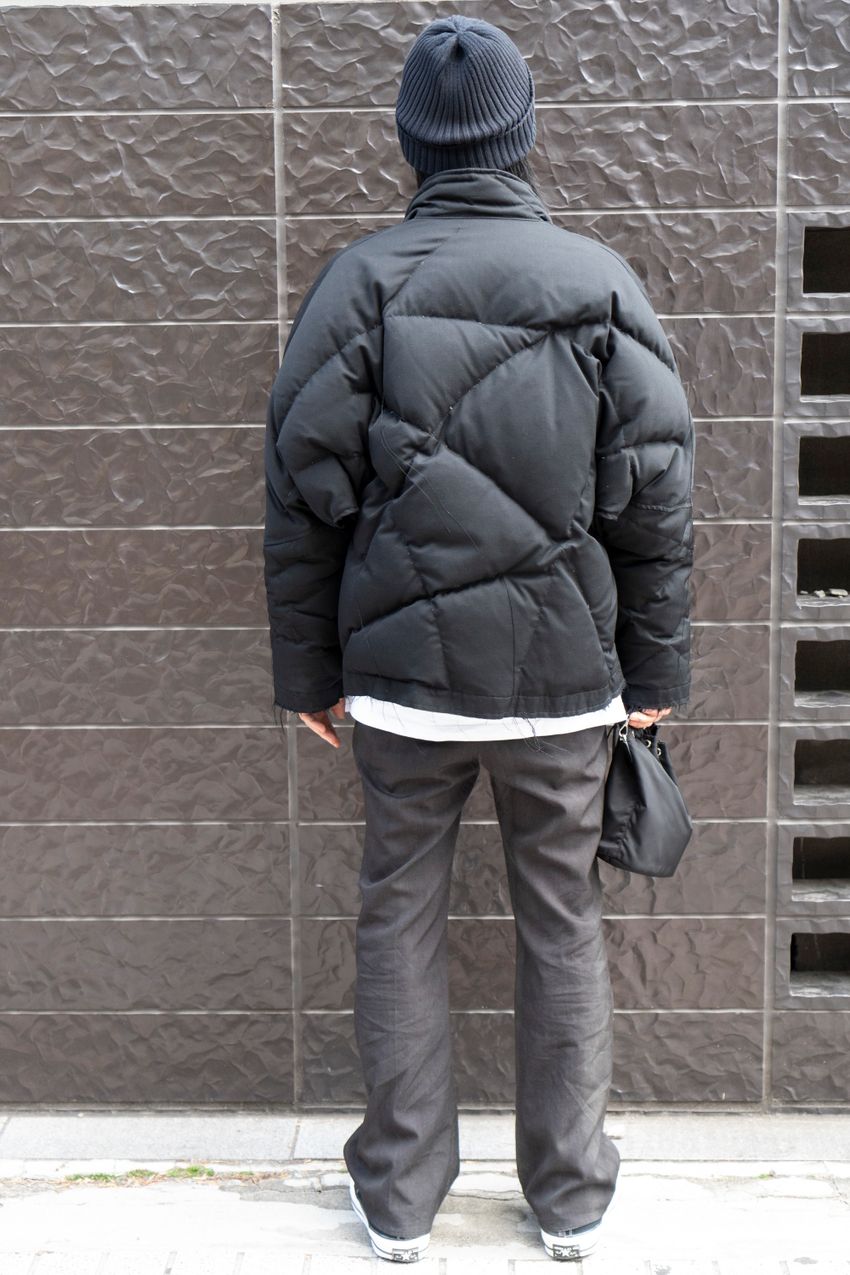 冬の最強定番「ブラックのダウン」みんなどのブランドを選んでる？街角スナップで検証！ - 3枚目の画像