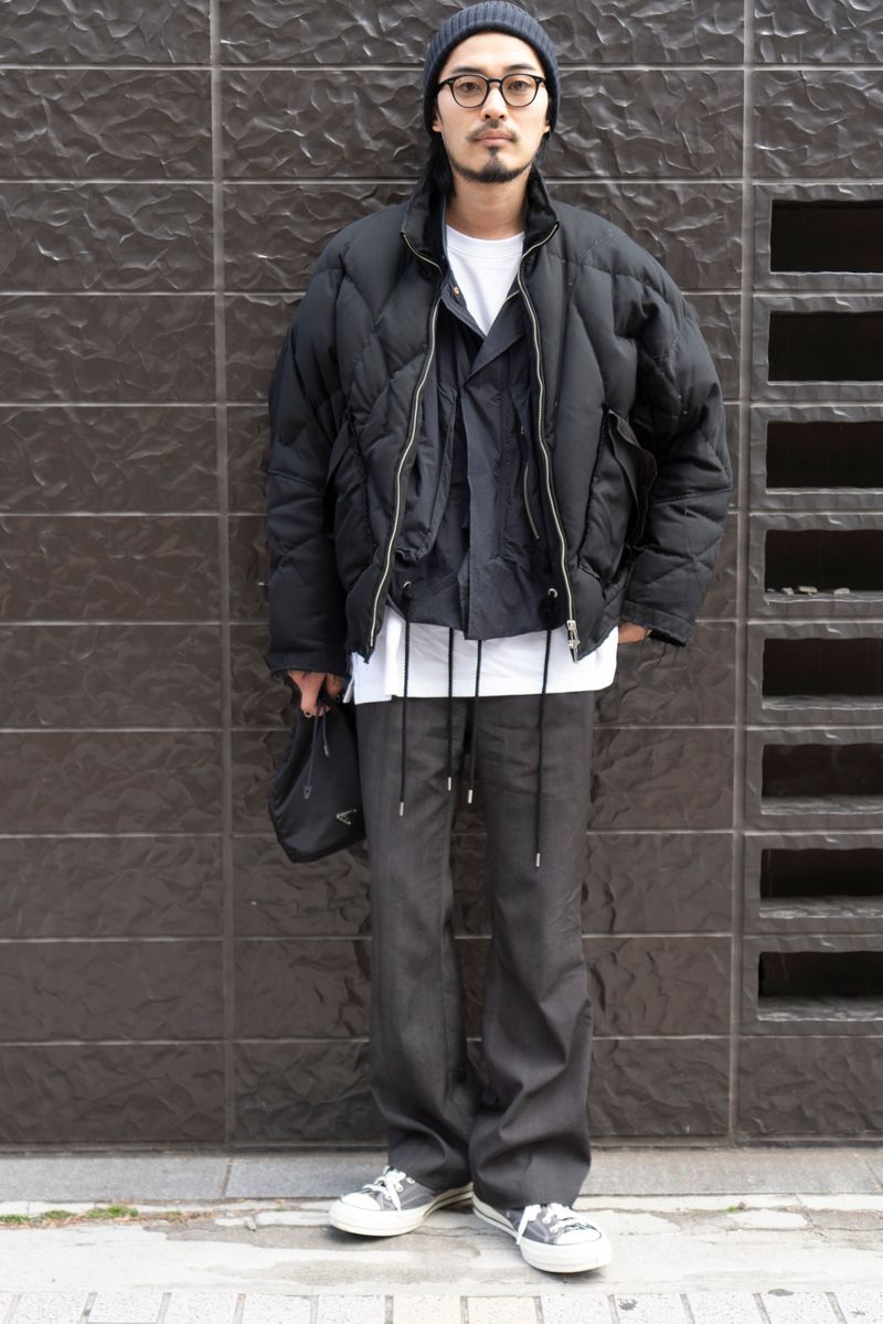 さながら花山薫。背中で語る変形ダウン 佐藤友哉