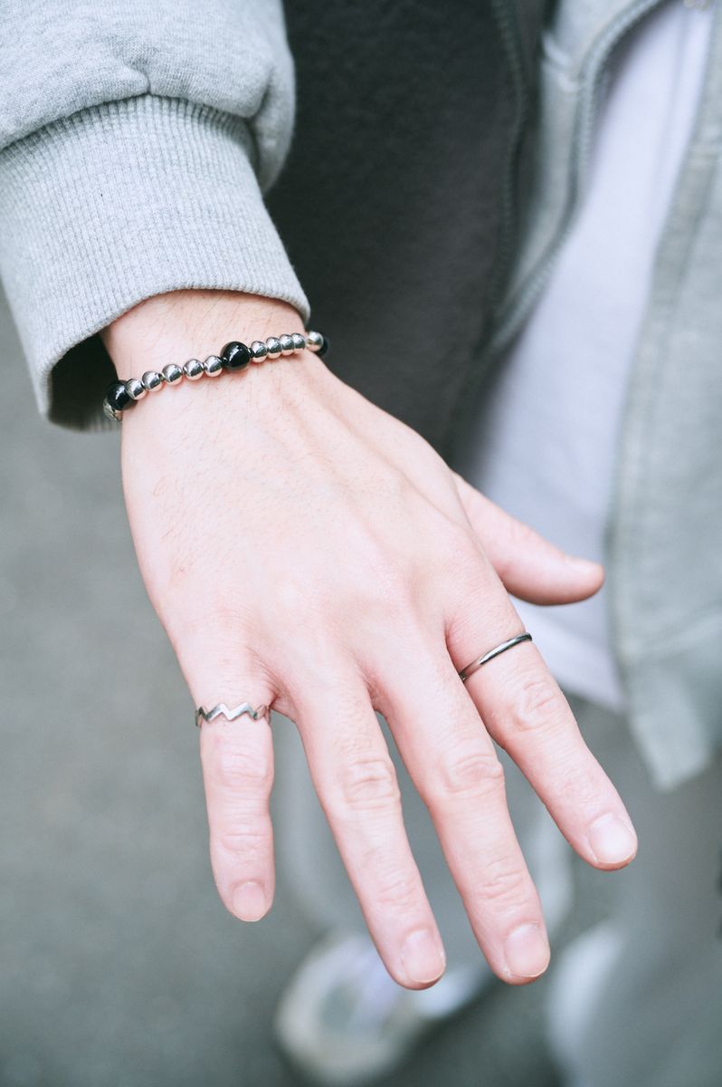 春のスウェットはベストを重ねて体温調節 遠藤直生 4枚目の写真