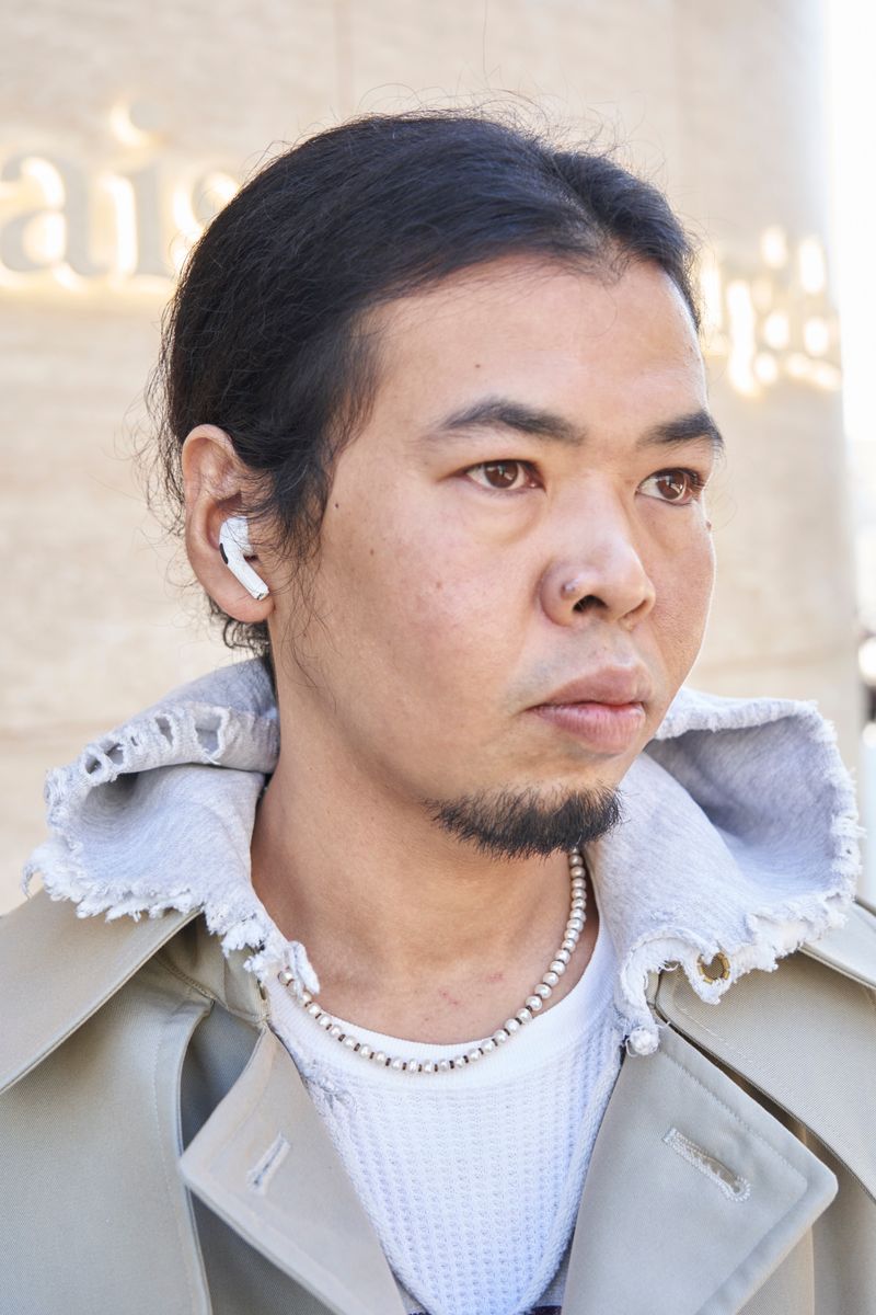 オーバーサイズのトレンチで古着×モード 森藤陽平 3枚目の写真