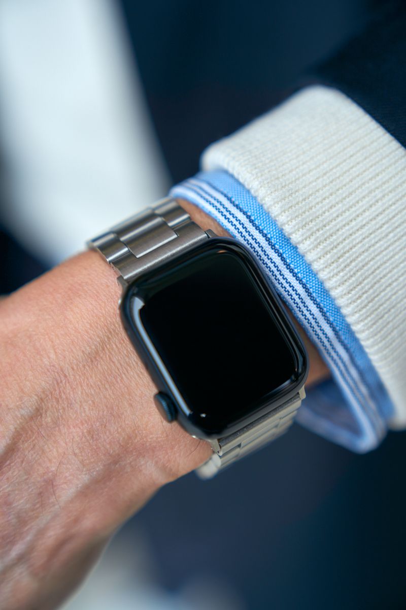 紳士到来。マッキントッシュのシルエット美 関 孝江 7枚目の写真