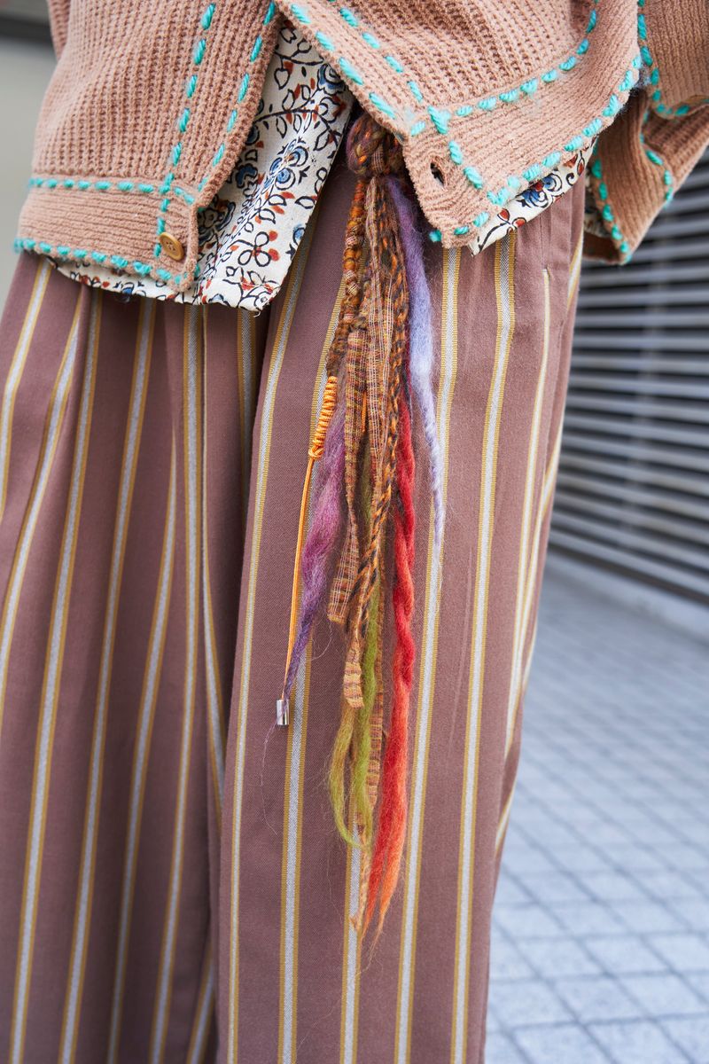 ベージュ×柄物をバランスよく調和する muro 4枚目の写真