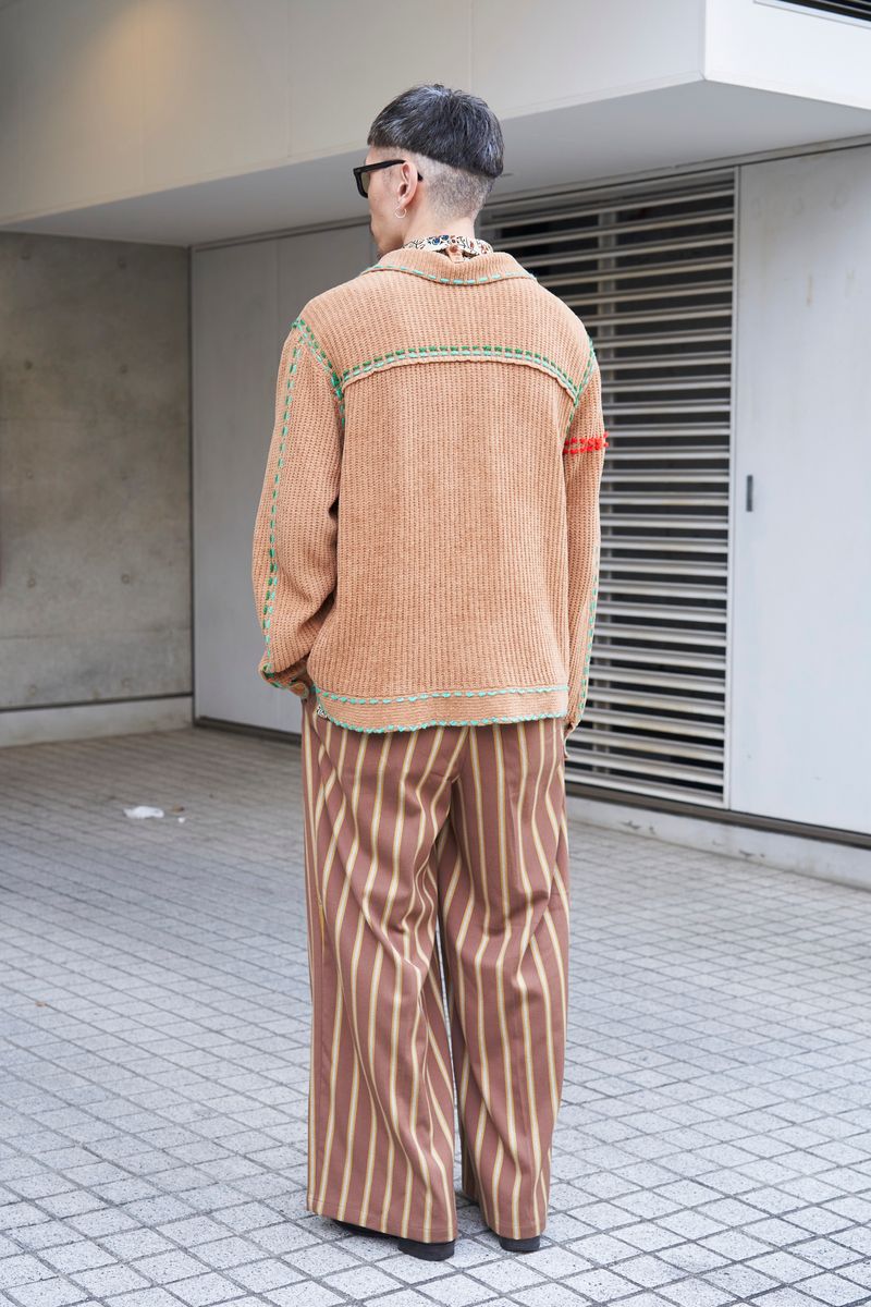 ベージュ×柄物をバランスよく調和する muro 2枚目の写真