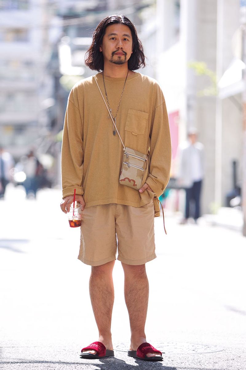 オールベージュ！カジュアルでもどこか上品なスタイリング 有山貢太