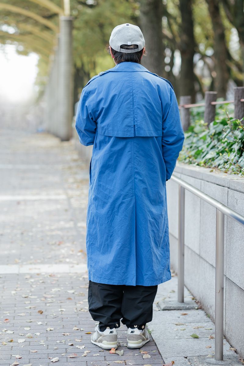 色も丈も完璧なスプリングコートをチョイス ゴトウアキラ 2枚目の写真