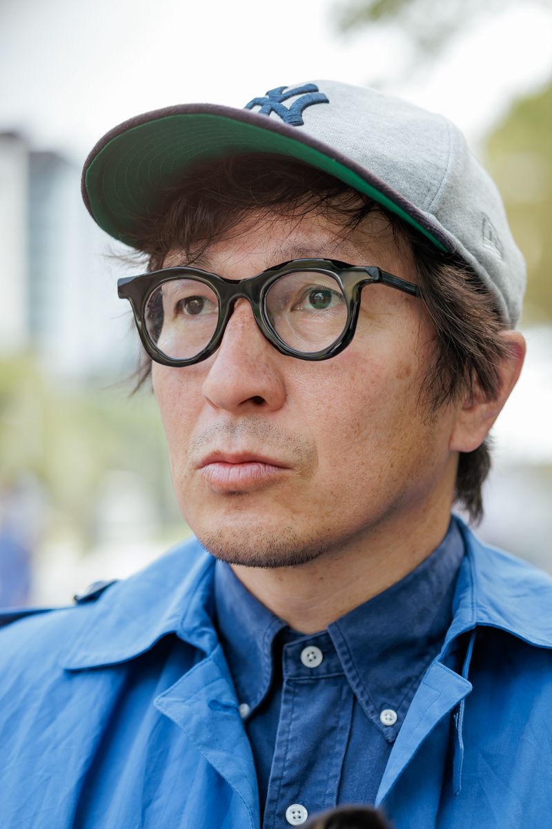 色も丈も完璧なスプリングコートをチョイス ゴトウアキラ 4枚目の写真