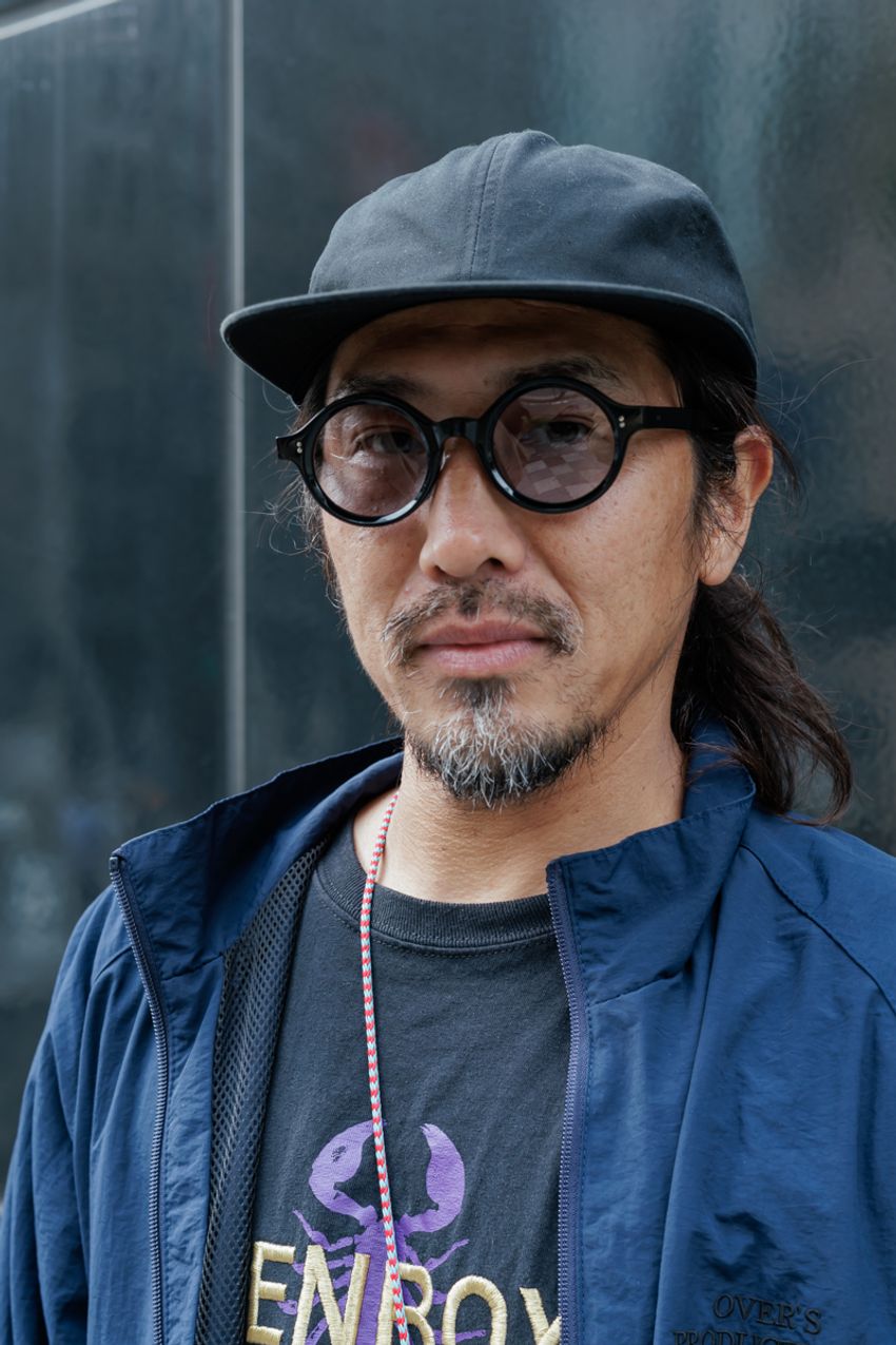 40代こそ“チプカシ”を！スナップで見つけた3名が実践した「ハズして洒落る」の極意 - 8枚目の画像