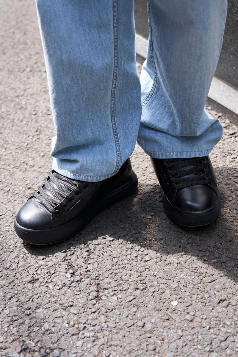 ハイブランドでまとめる時は超絶さりげなく くぎ 5枚目の写真