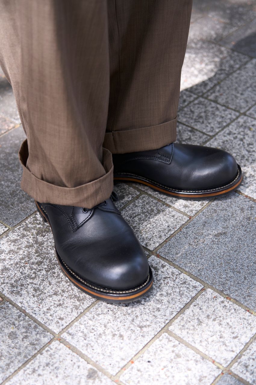 洒落者たちにジワジワキテる「ヘンリーネック」。Tシャツの新たな選択肢をスナップで - 3枚目の画像