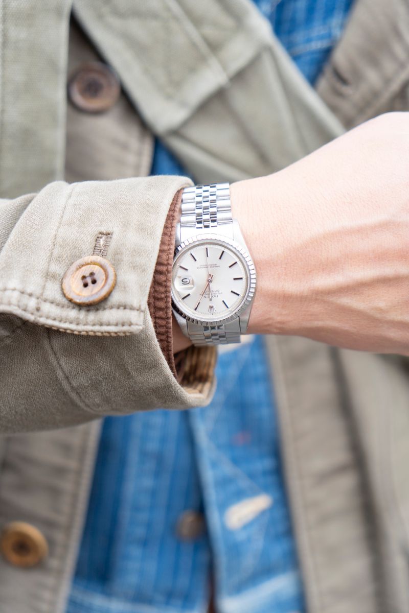 色とサイズをあえてズラすシャツのレイヤード Allen Liu 7枚目の写真