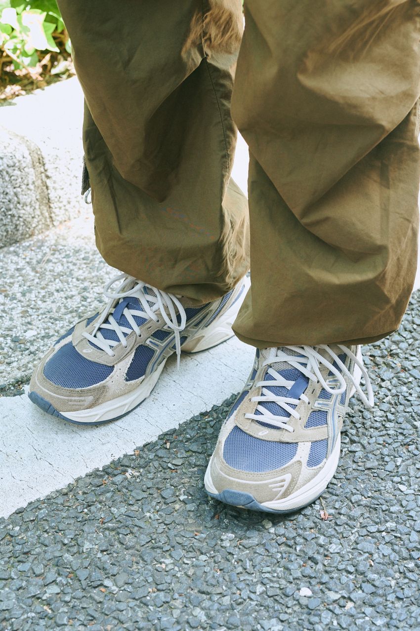 シンプルコーデが垢抜ける！ 春夏の上手なレイヤード術を街角スナップから厳選 - 11枚目の画像