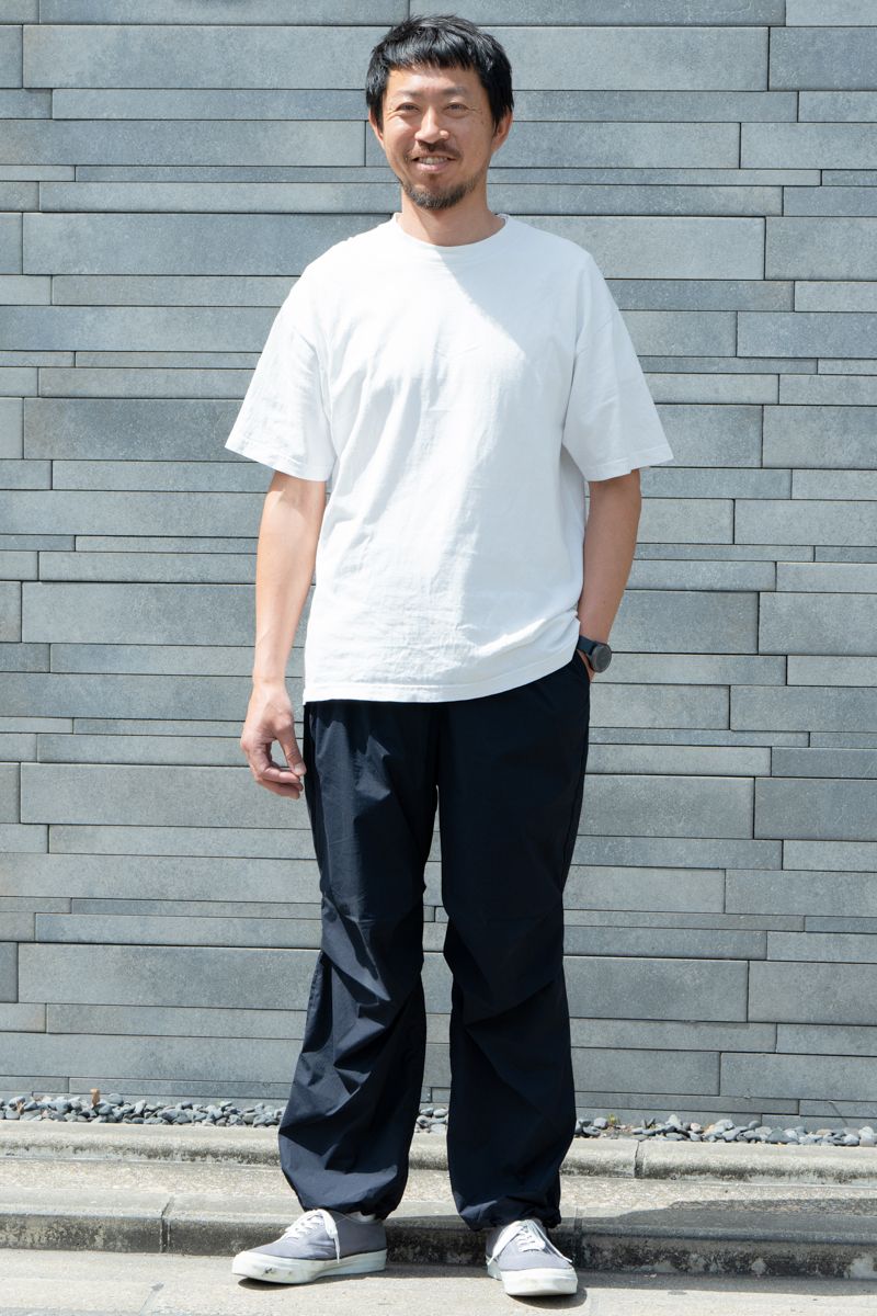 ミリタリーテイストのパンツは軽量ストレッチナイロン 山口 浩