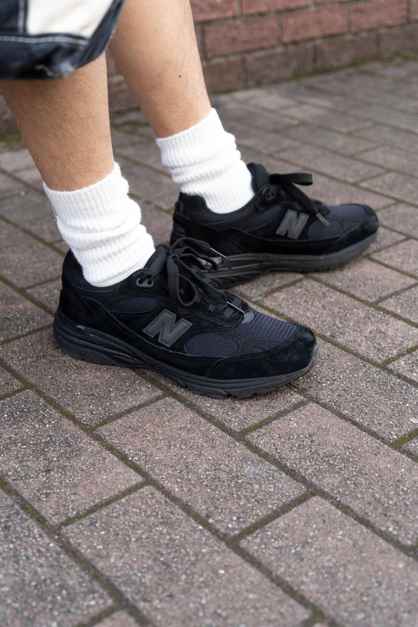 「ブルックスブラザーズのシャツ万能説」を街角スナップで検証！どんなスタイルにもハマる実力 - 4枚目の画像