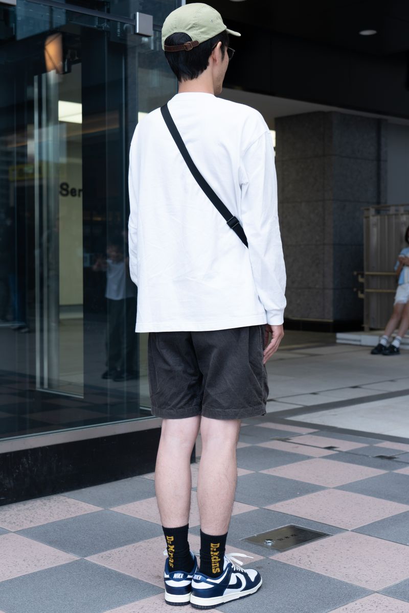 白のキャンバスに笑顔咲く。仲良し春コーデ 根本克俊 3枚目の写真