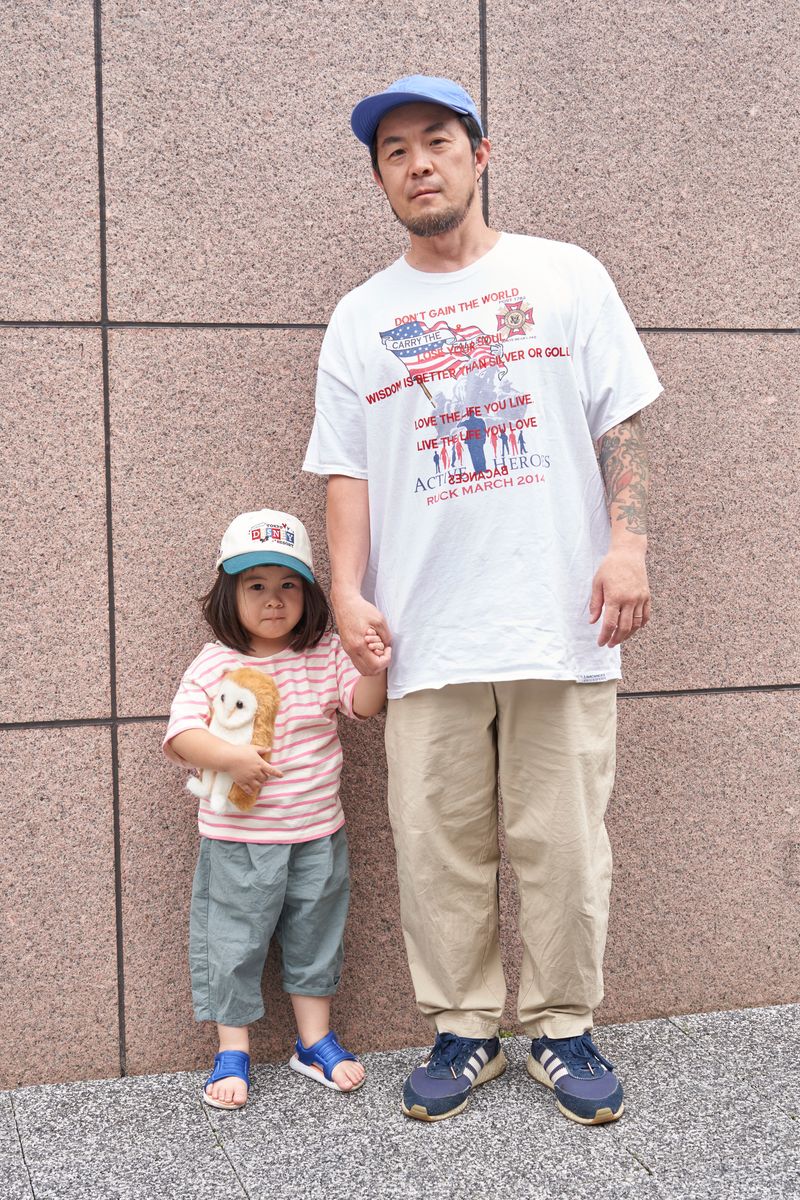 一目惚れのプリントTに差し色ブルーで夏気分 杉浦友彦