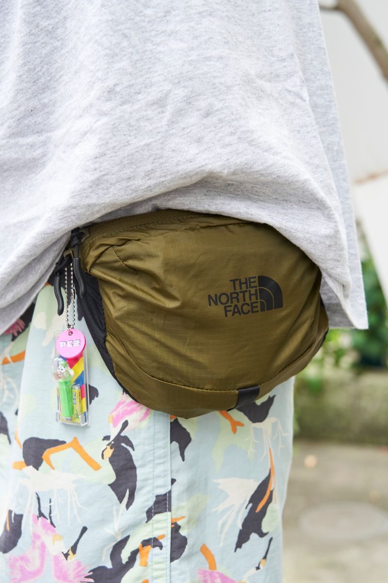 クセ強服を悪目立ちさせない引き算コーデ 櫻木啓司 4枚目の写真