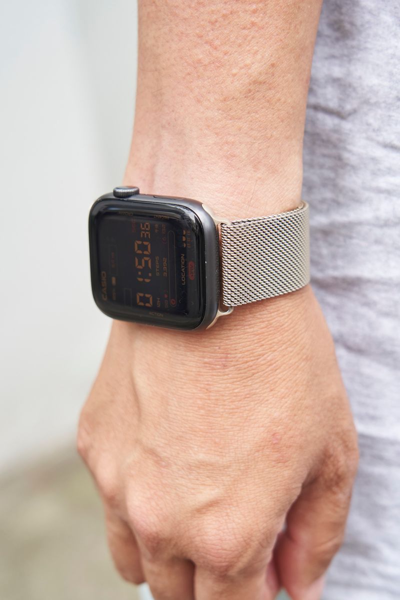 クセ強服を悪目立ちさせない引き算コーデ 櫻木啓司 5枚目の写真