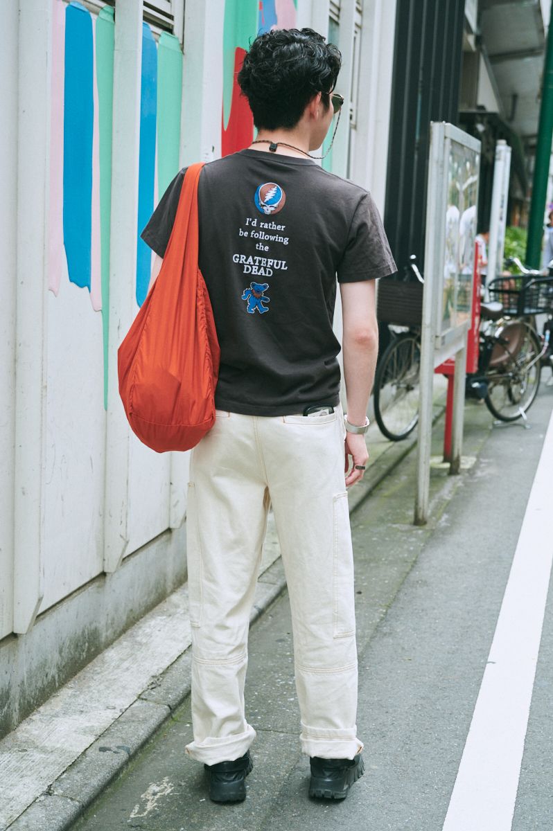 夏のサングラスは王道レイバンで男臭く 堀本 駿 2枚目の写真