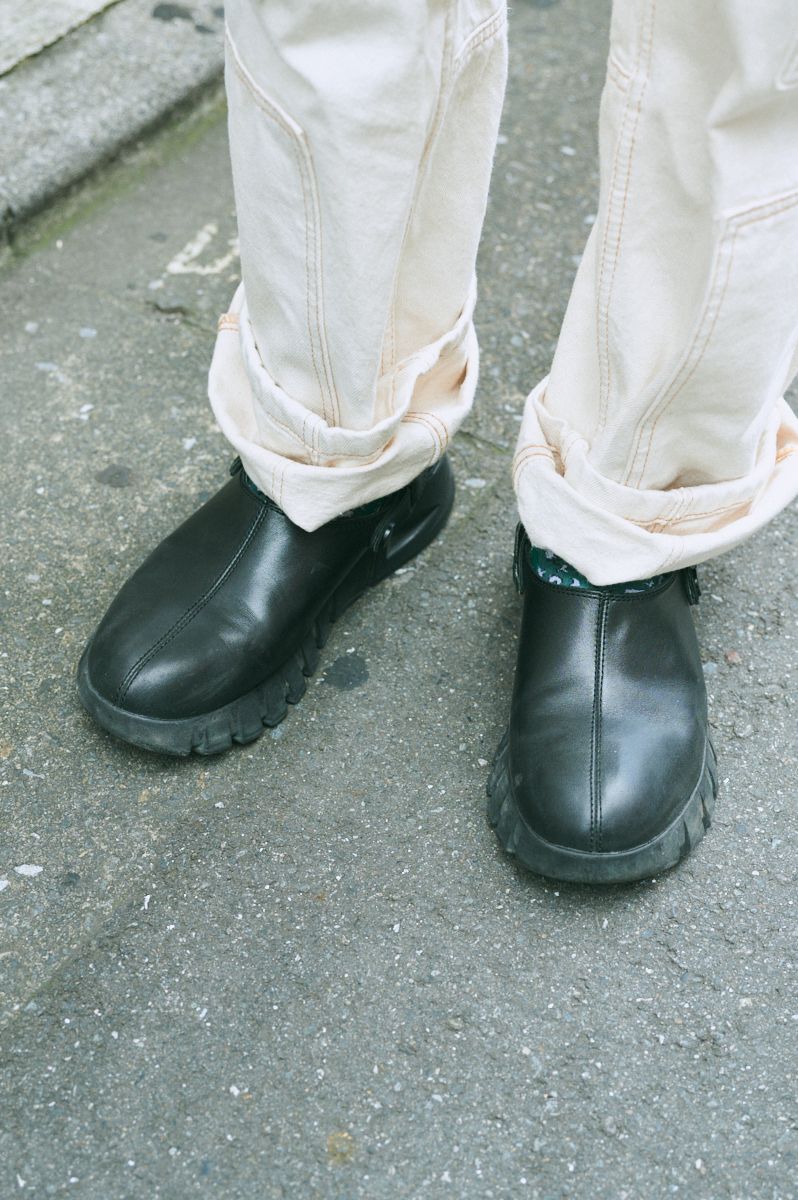 夏のサングラスは王道レイバンで男臭く 堀本 駿 7枚目の写真