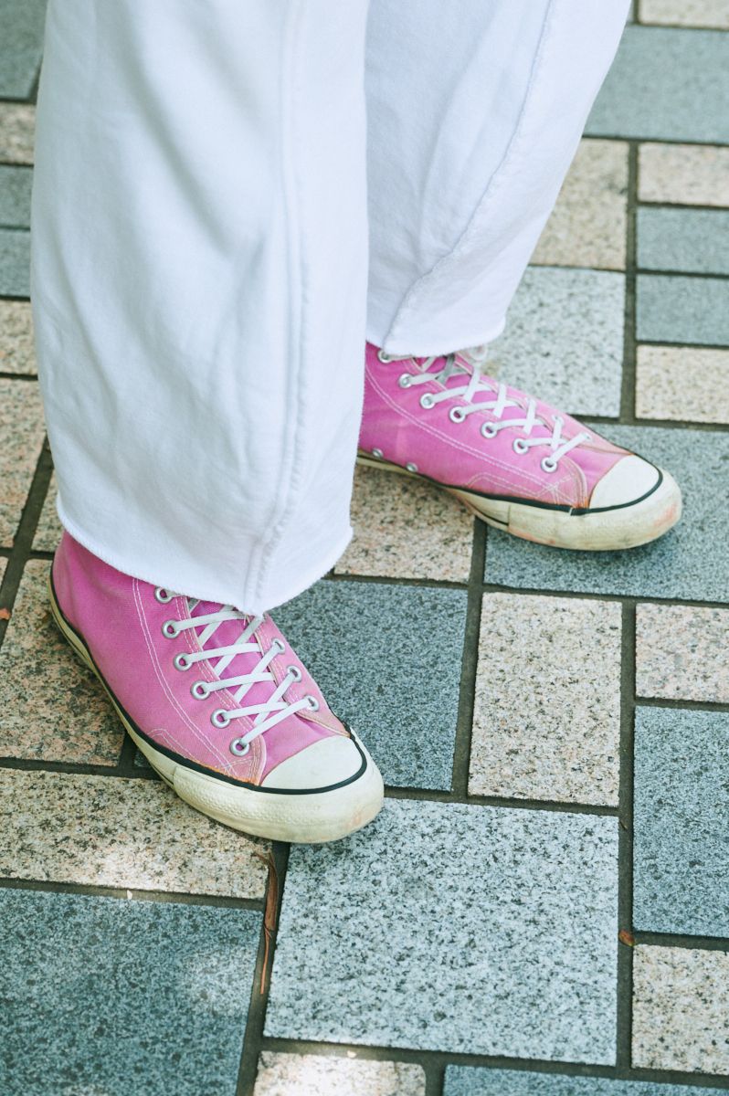 ホワイトコーデにピンクを一滴ドロップ 豊田 7枚目の写真