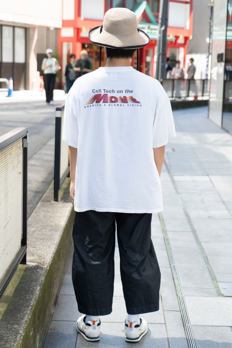 グラフィックTに麦わら帽子をハズしでON 照沼佑星 3枚目の写真