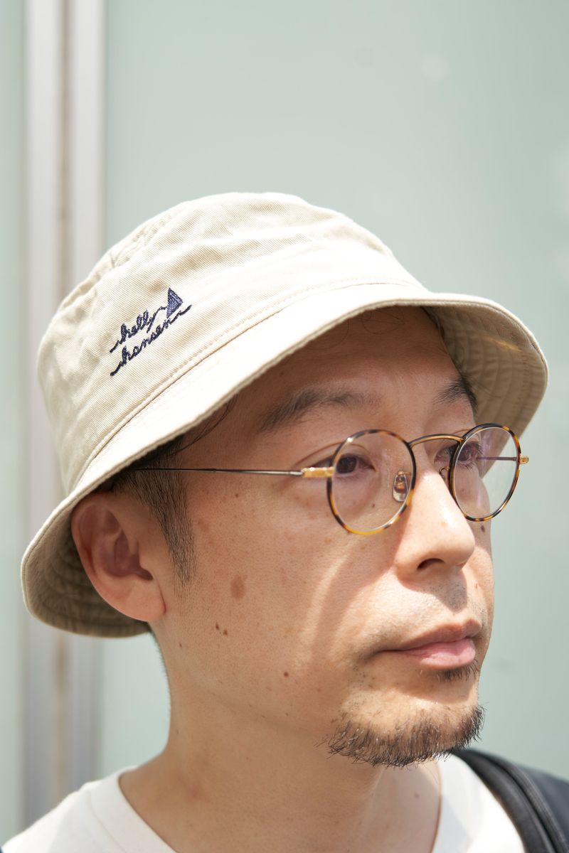 鮮やかショーパンでアクティブにライブ参戦 カワブチユウスケ 3枚目の写真