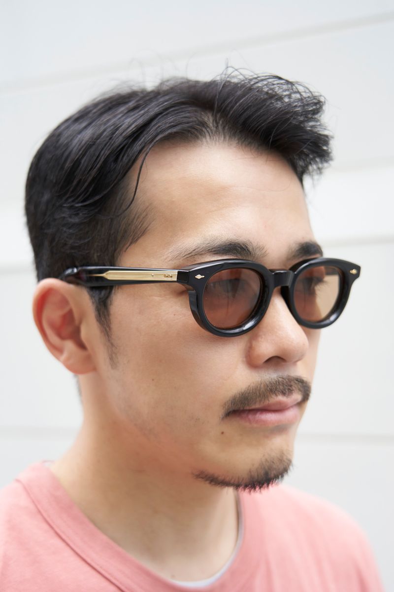 くすみカラーの抜け感でひとつウエノ男に 渡邉秀嗣 3枚目の写真