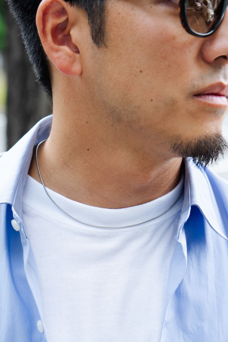 スラックスにリカバリーサンダルで抜け感＋ 山﨑誠悟 4枚目の写真