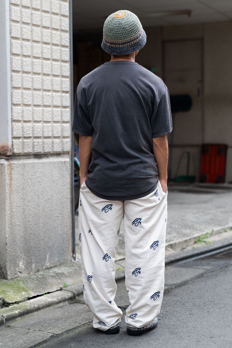 くすみカラーの中に柄on柄のコーデ術 片倉 麗 2枚目の写真