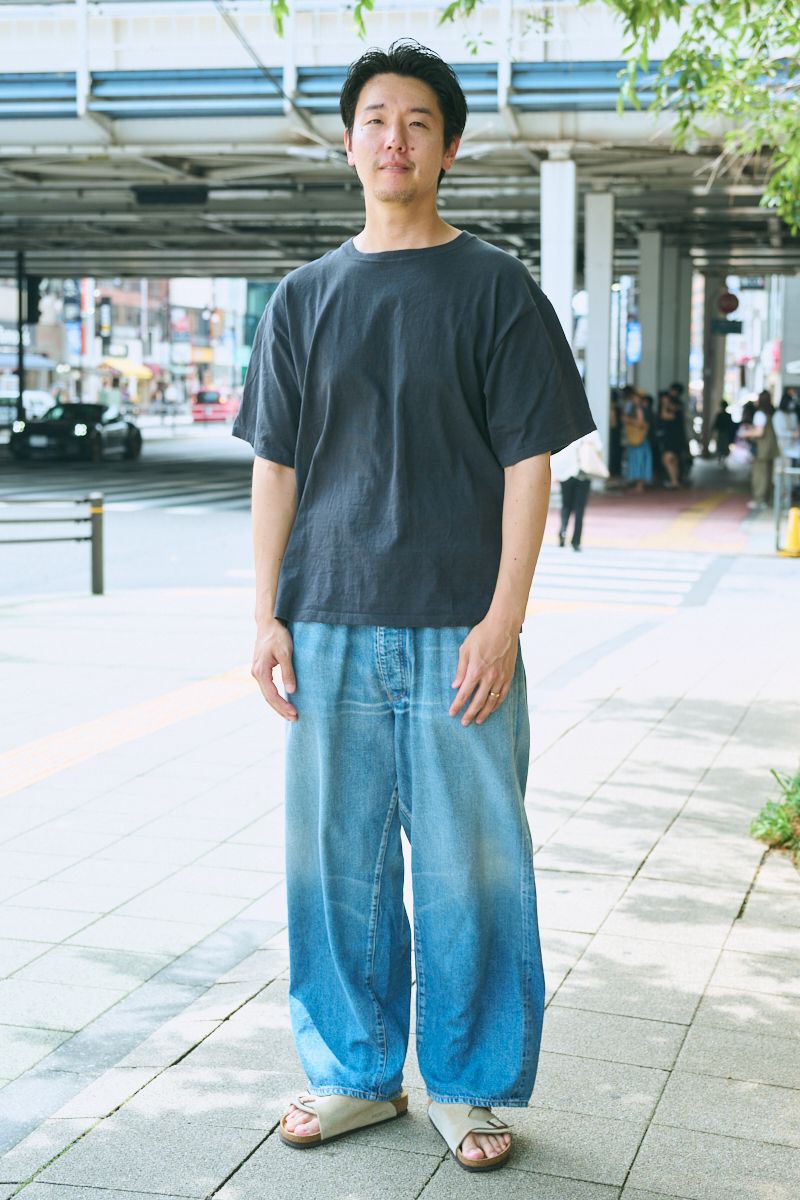 Tシャツにデニムが似合うオーシャンズ夫婦 髙橋健太 2枚目の写真