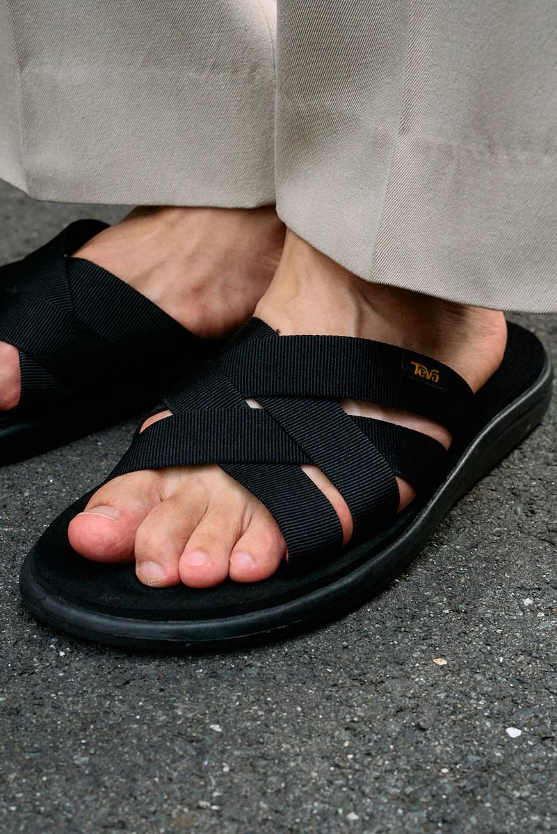 ゆるっと着てもきちんと感。色と素材選びで 中之内智宏 6枚目の写真