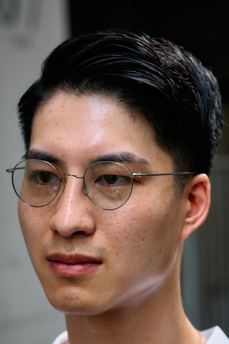 ゆるっと着てもきちんと感。色と素材選びで 中之内智宏 3枚目の写真