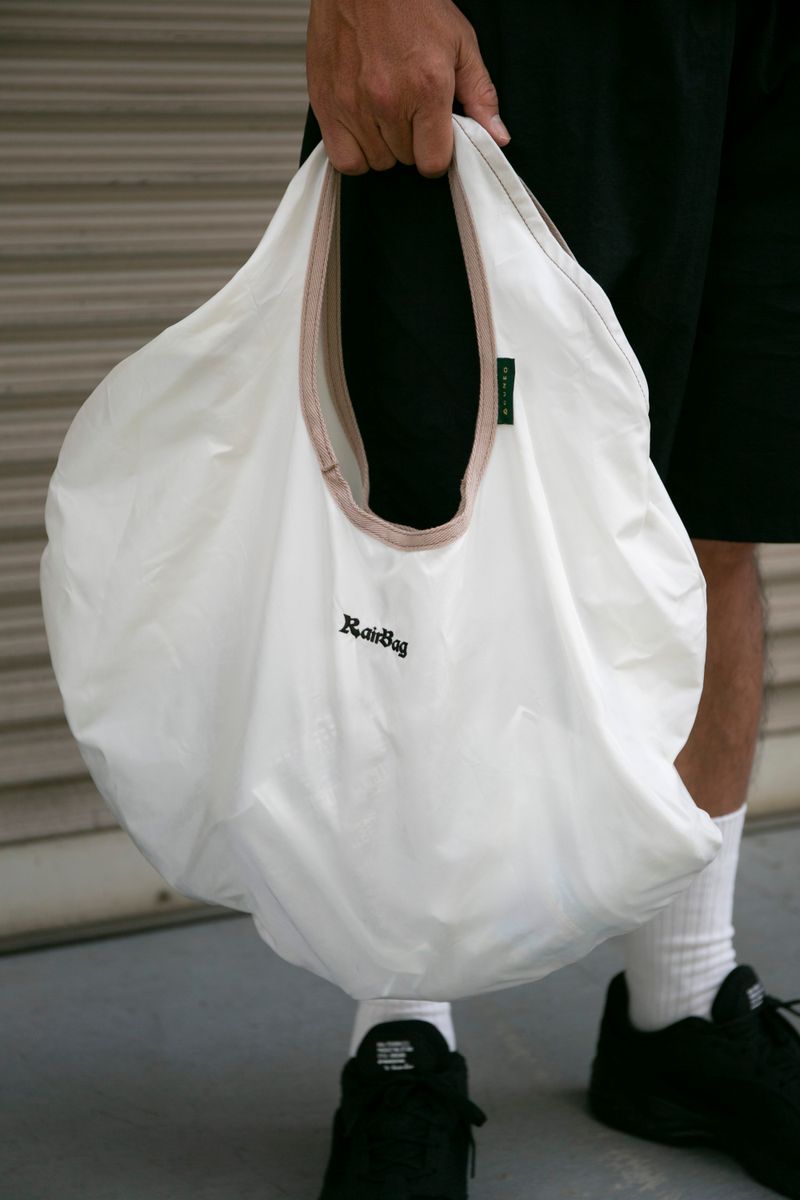 エアバッグをリサイクルしたトートバッグ 永田明義 5枚目の写真