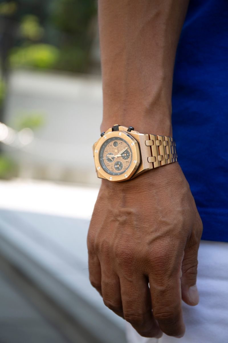 気持ちいいほど夏らしいウルトラマリンブルー 小林茂樹 6枚目の写真