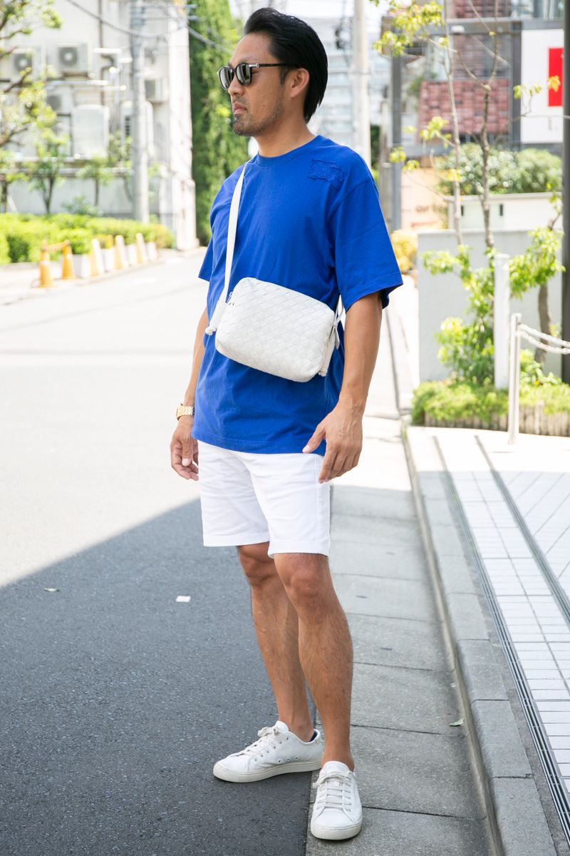 気持ちいいほど夏らしいウルトラマリンブルー 小林茂樹