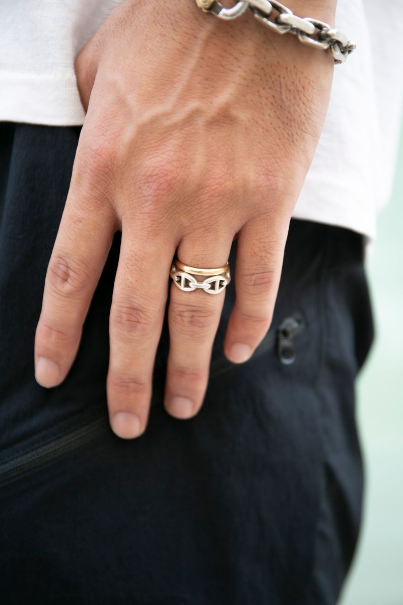 短パンサンダルの日こそ小物で引き締める 板倉 忍 7枚目の写真