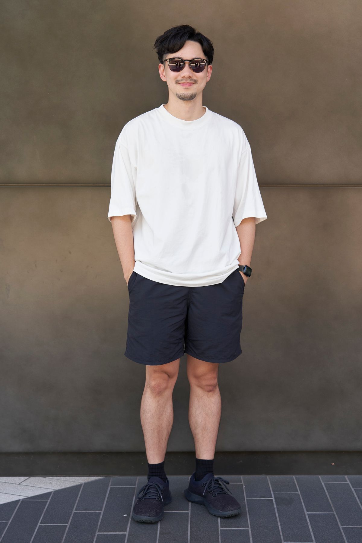 Tシャツ＝ウィムバイリドム