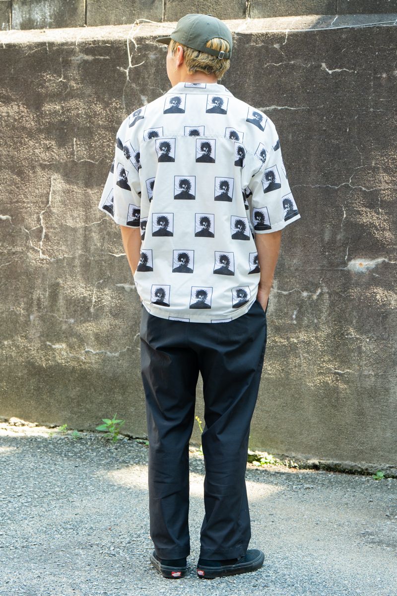 カルチャー色の強い柄シャツをスラックスと 宮城真一 2枚目の写真