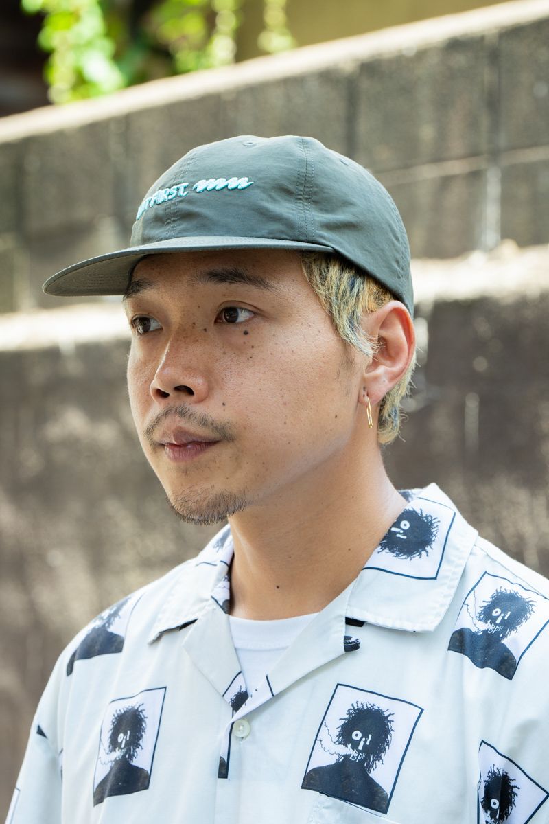 カルチャー色の強い柄シャツをスラックスと 宮城真一 3枚目の写真