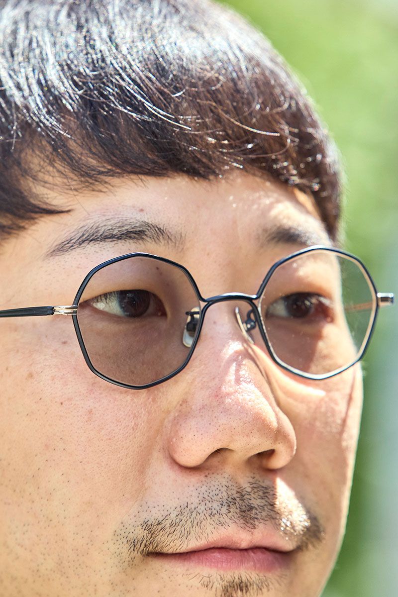 上下“ゆったりシルエット”でオールブラックコーデを今っぽく kazu 2枚目の写真