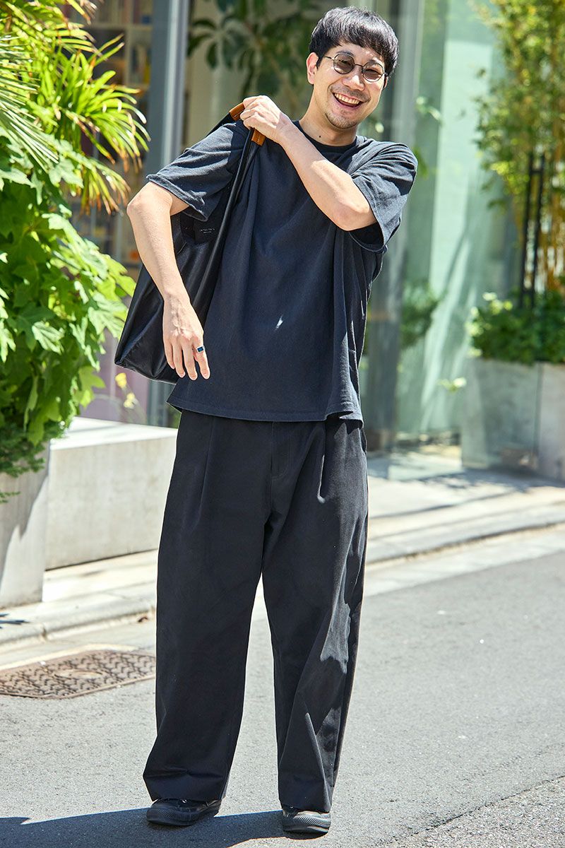 上下“ゆったりシルエット”でオールブラックコーデを今っぽく kazu