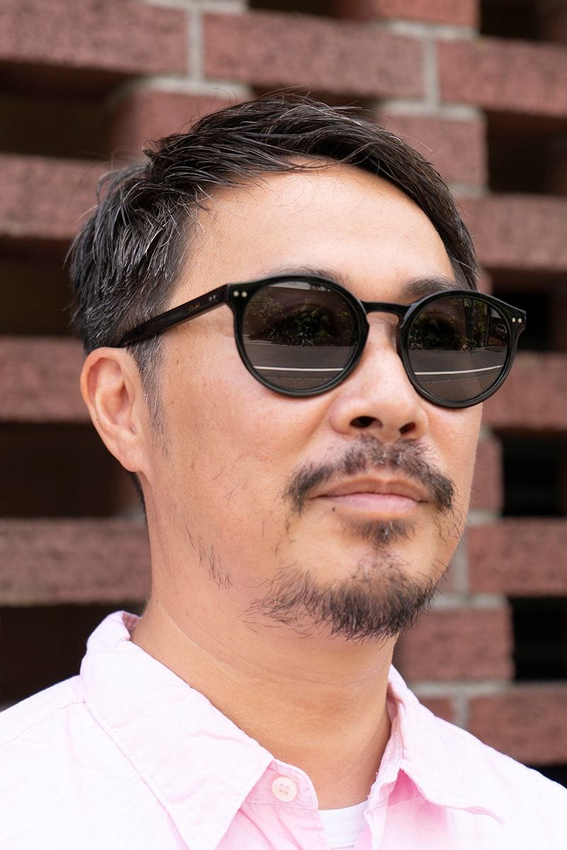 鮮やかで涼しげな“シャーベットカラー”のピンクシャツスタイル 本田 学 5枚目の写真