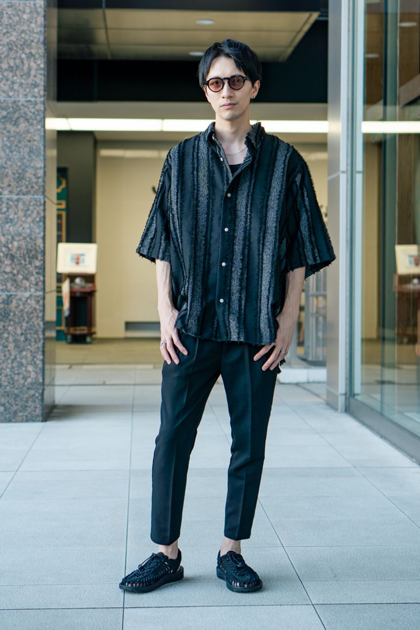 “サンダル以上スニーカー未満”なKEENのシューズはきれいめスタイルにも合う！街角の模範例3選 - 8枚目の画像