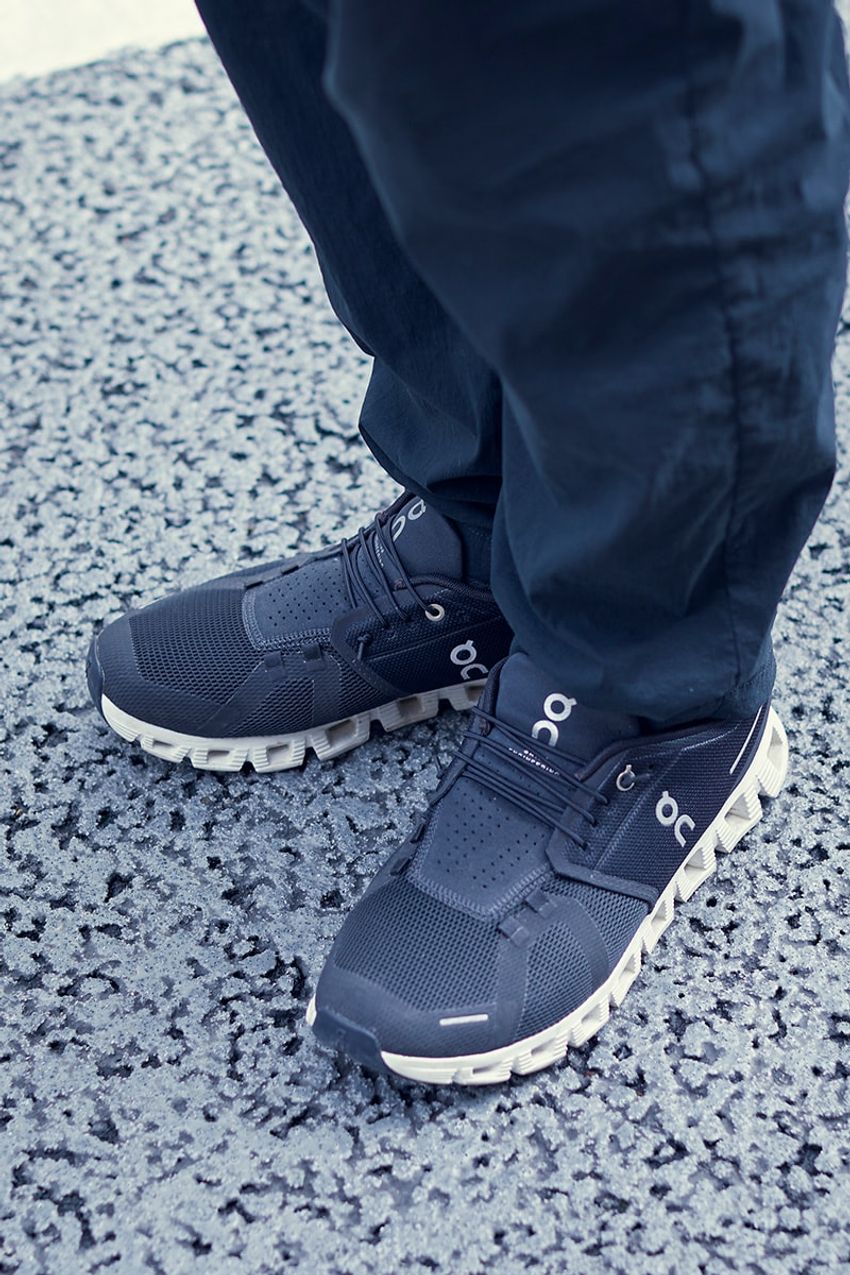 着心地良し、コスパ良し。無印良品のTシャツを洒落て着こなす3人の大人をスナップで - 3枚目の画像