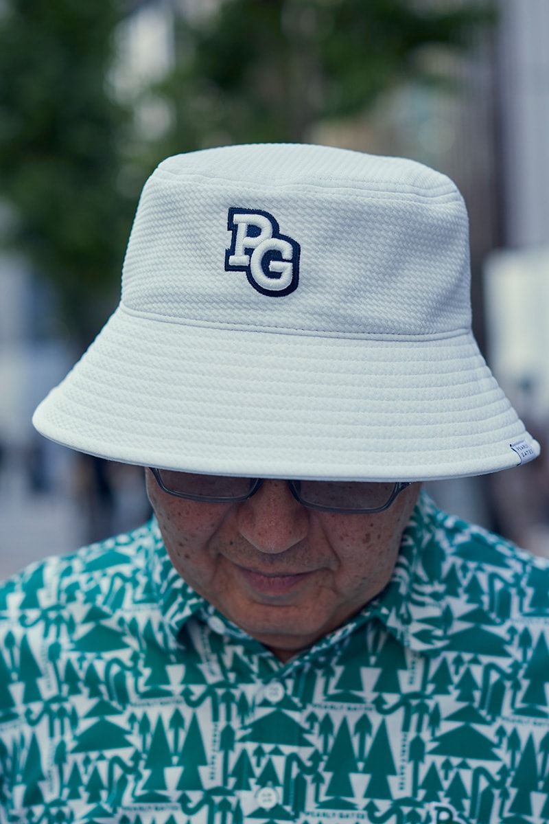 ホワイトのバケハ＆スニーカーでアクを抜いた技アリ柄シャツコーデ 松本由也 3枚目の写真